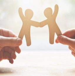 Friendship figures